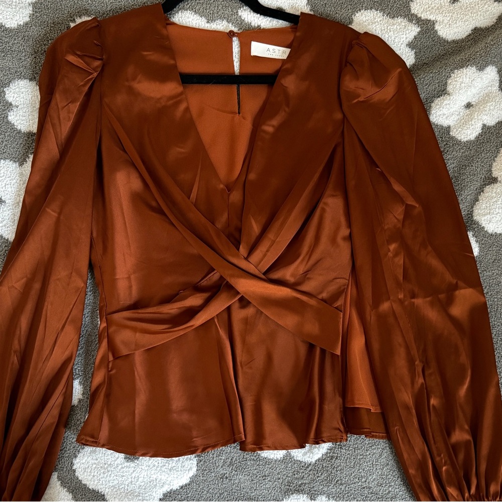 ASTR the Label crossover balloon sleeve satin top
